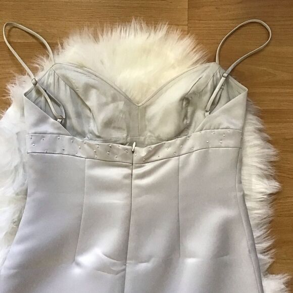 BCBGMAXAZRIA Formal Dress Beaded Neckline Shawl - Picture 6 of 11